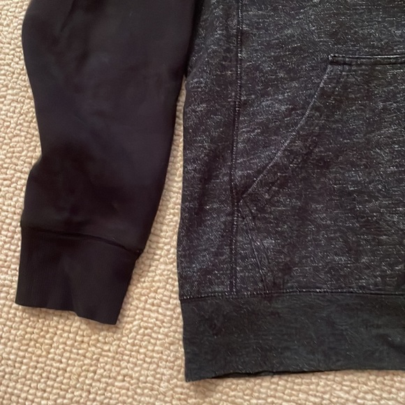 Billabong junior size Large hoodie in dark grey and black - Picture 5 of 8